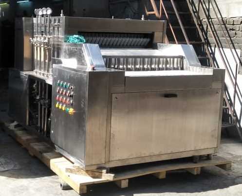 Automatic High Speed Linear Vial Washing machine